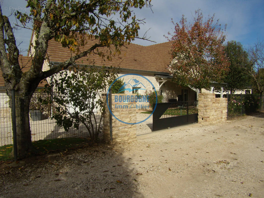 Maison à CHALON-SUR-SAONE