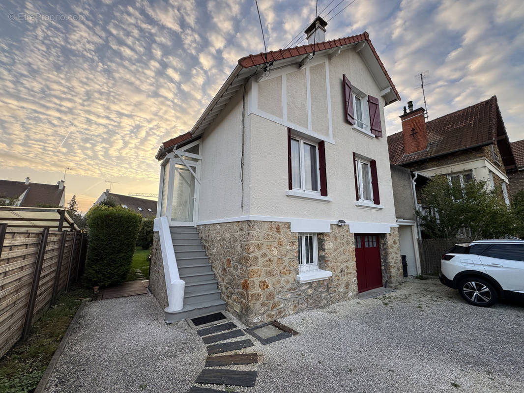 Maison à CHELLES