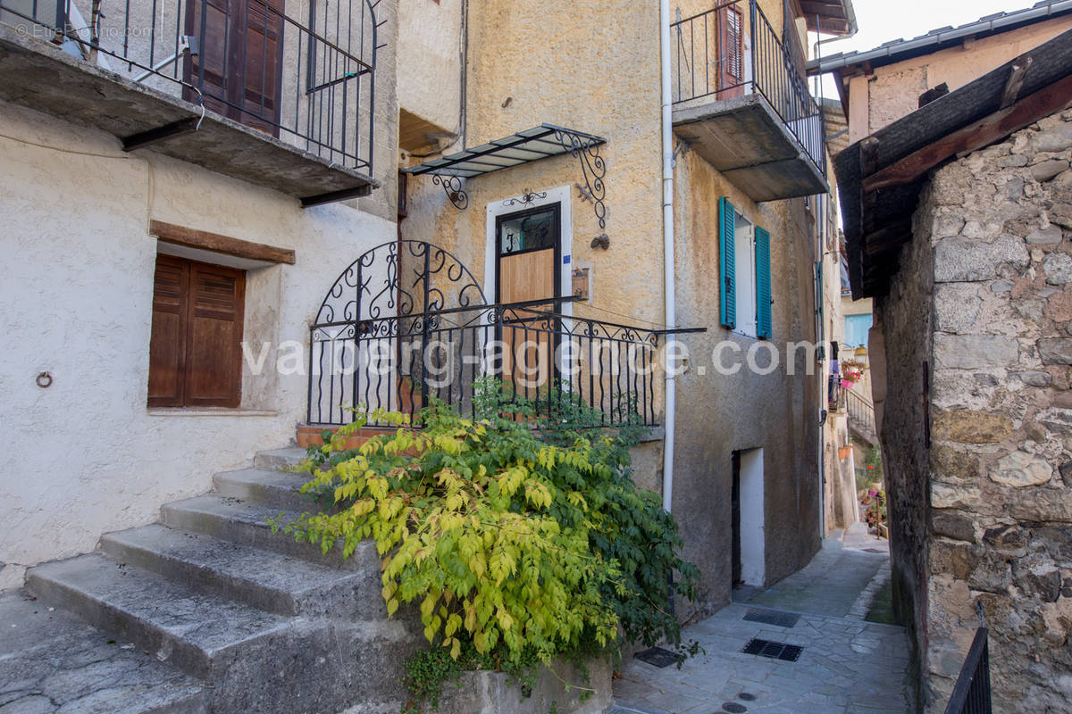 Appartement à GUILLAUMES