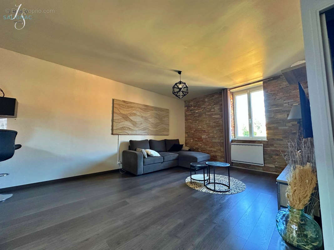 Appartement à BOURG-EN-BRESSE