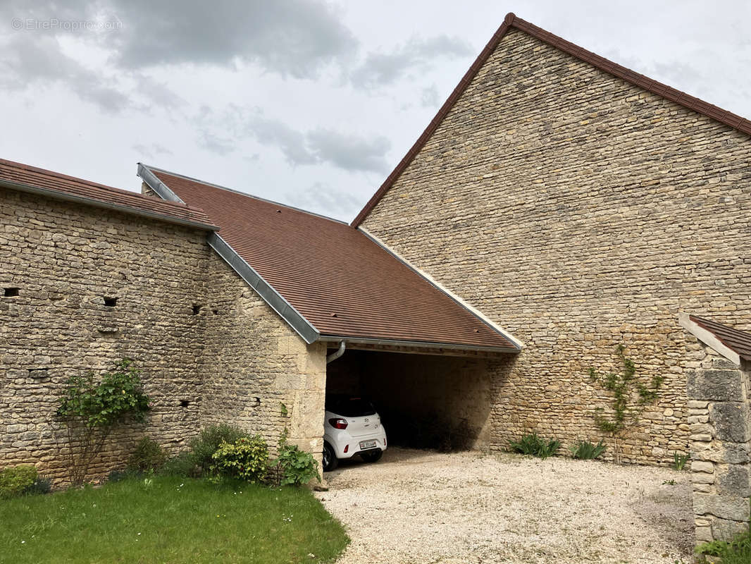 Maison à MONTBARD