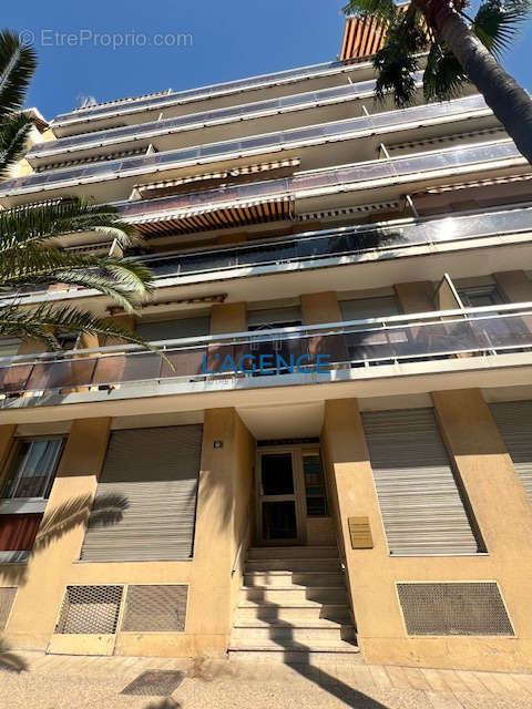 Appartement à HYERES