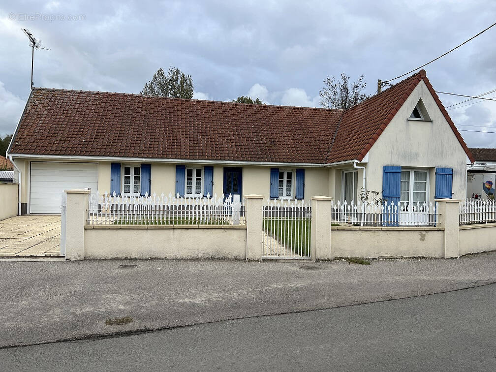 Maison à RANG-DU-FLIERS