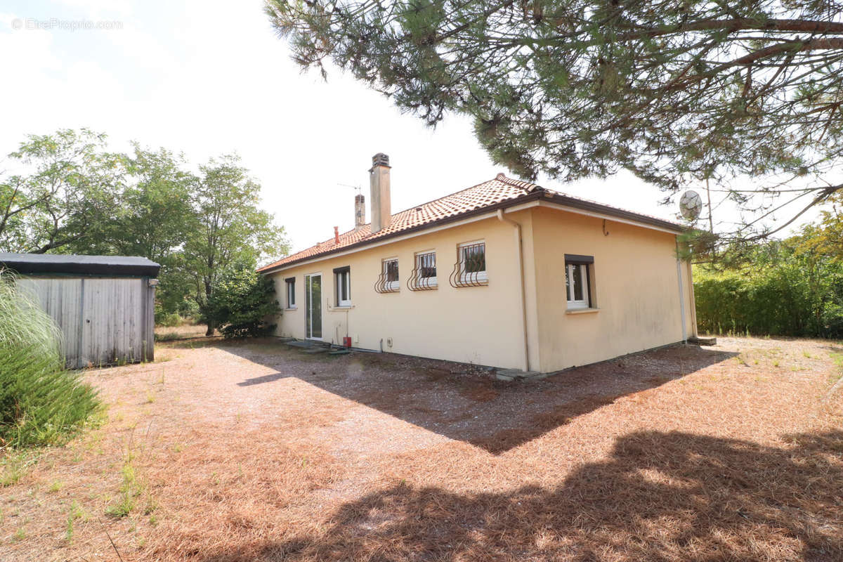 Maison à LEOGNAN