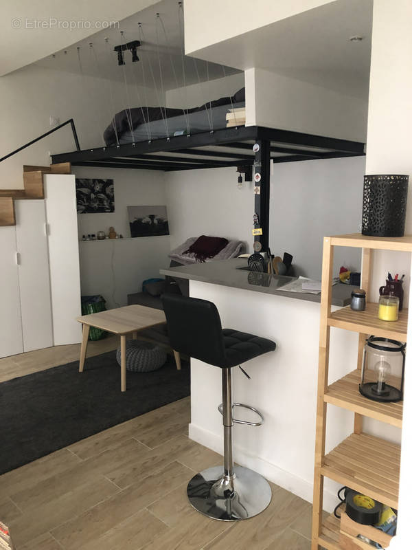 Appartement à PARIS-20E