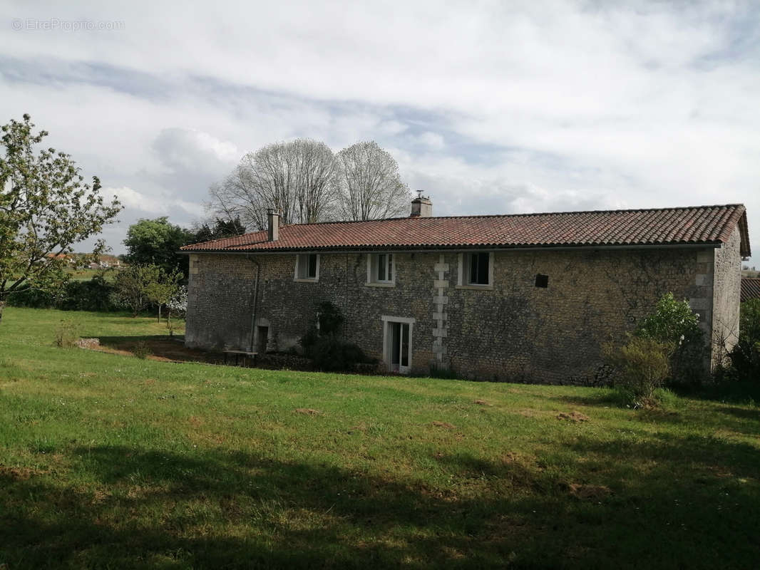 Maison à SAINT-SEVERIN