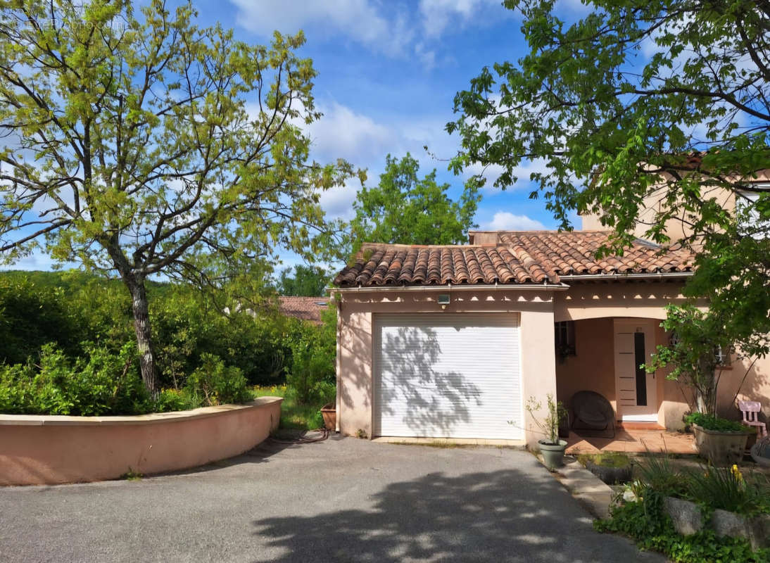 Maison à SAINT-VALLIER-DE-THIEY