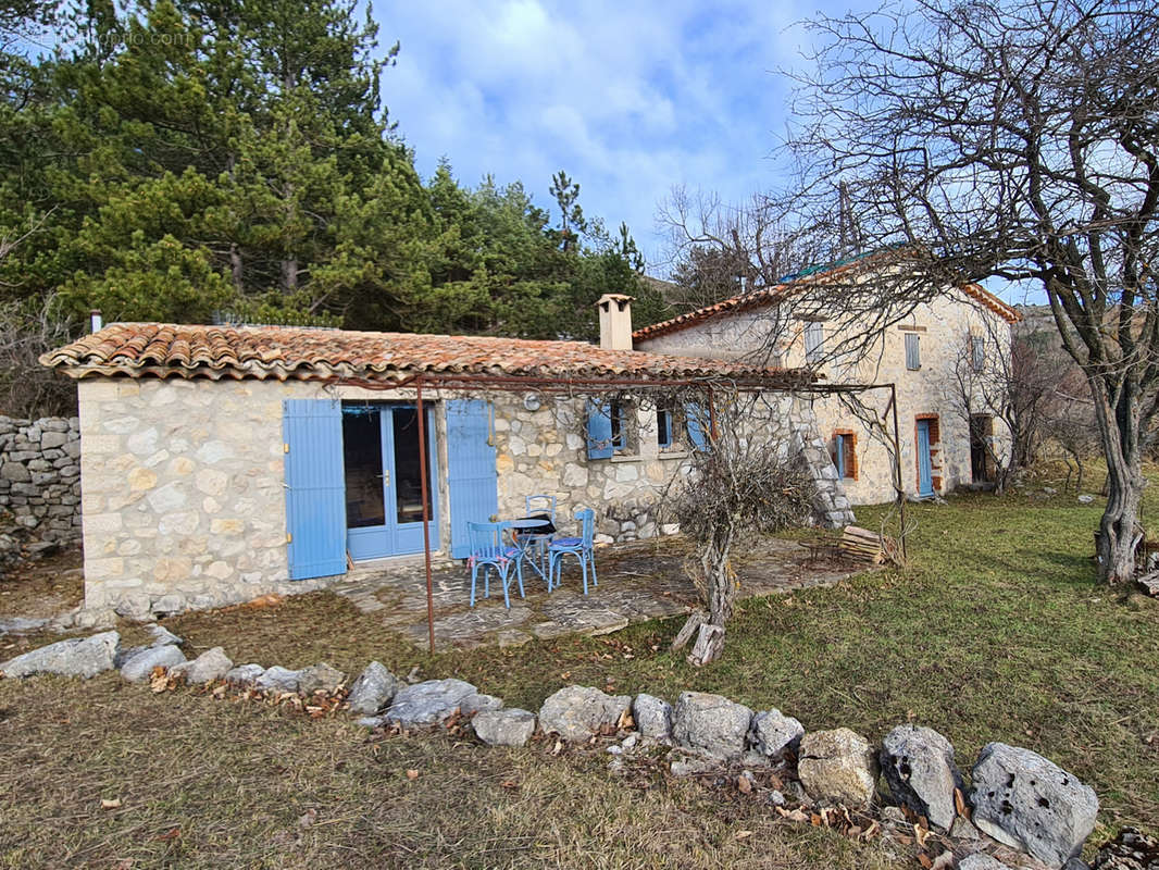 Maison à CAUSSOLS