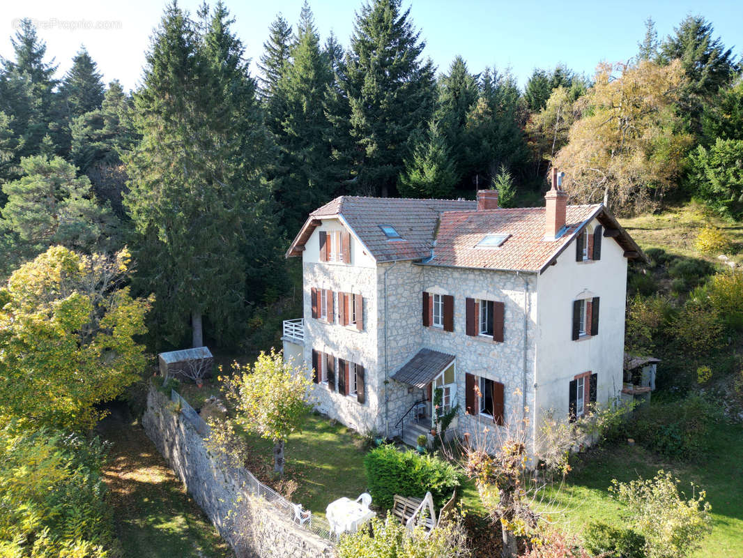 Maison à LALOUVESC