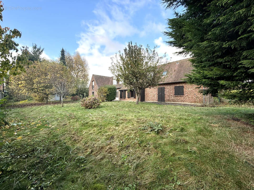 Maison à NEUVILLE-EN-FERRAIN