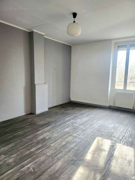 Appartement à PORT-SAINT-LOUIS-DU-RHONE