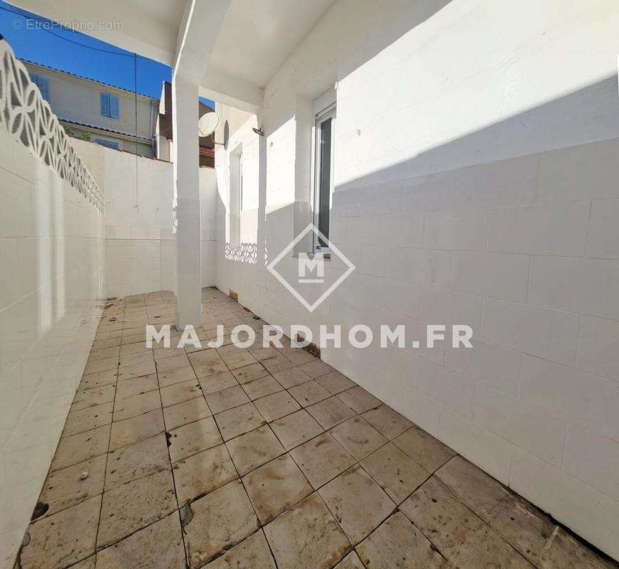 Appartement à MARSEILLE-4E