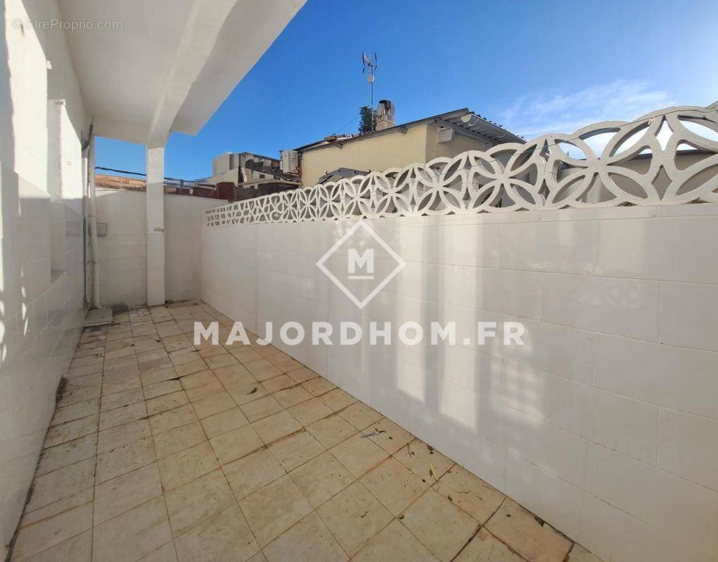 Appartement à MARSEILLE-4E