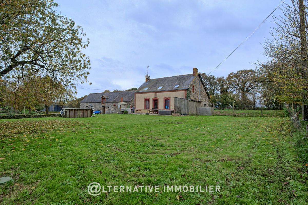 Maison à MARTIGNE-FERCHAUD