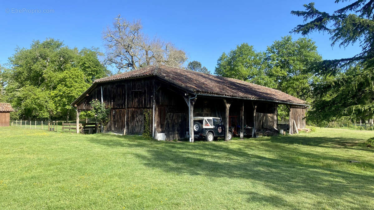 Maison à LUXEY