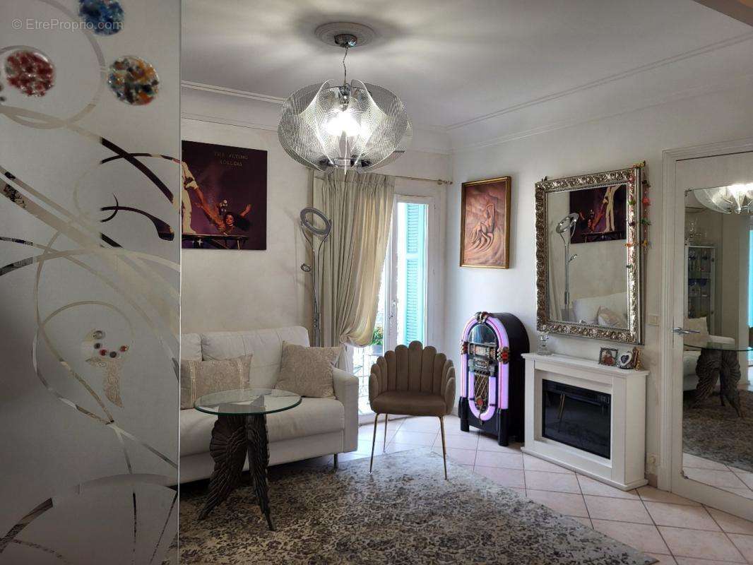 Appartement à MENTON