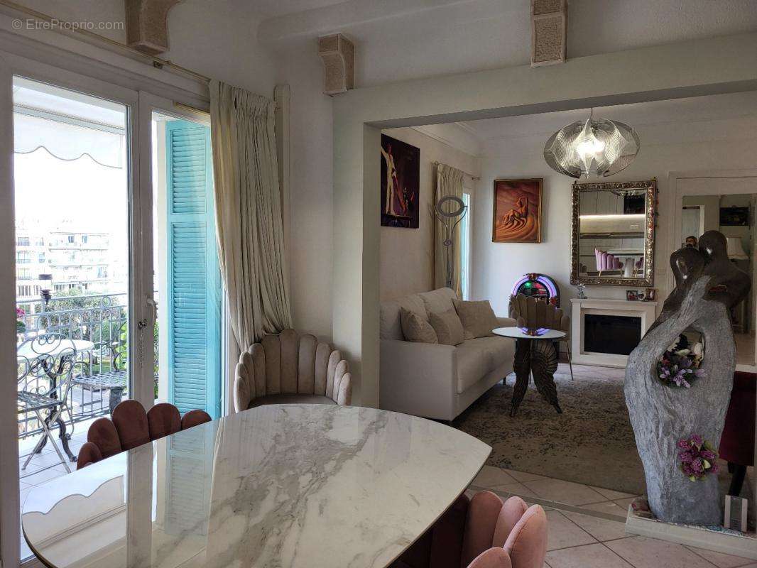 Appartement à MENTON