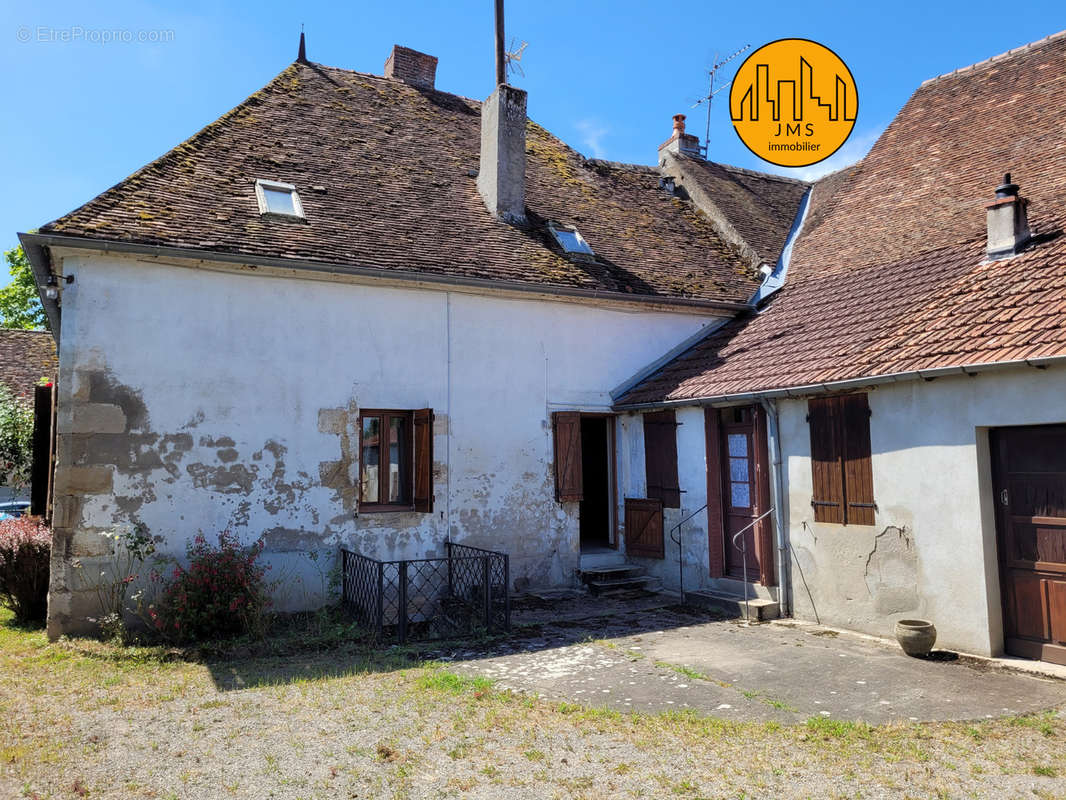 Maison à SAINT-HILAIRE