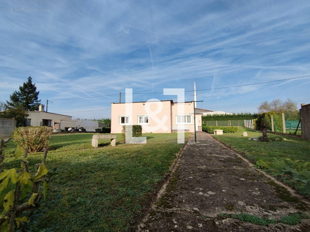 Maison à FLEURY-SUR-ANDELLE