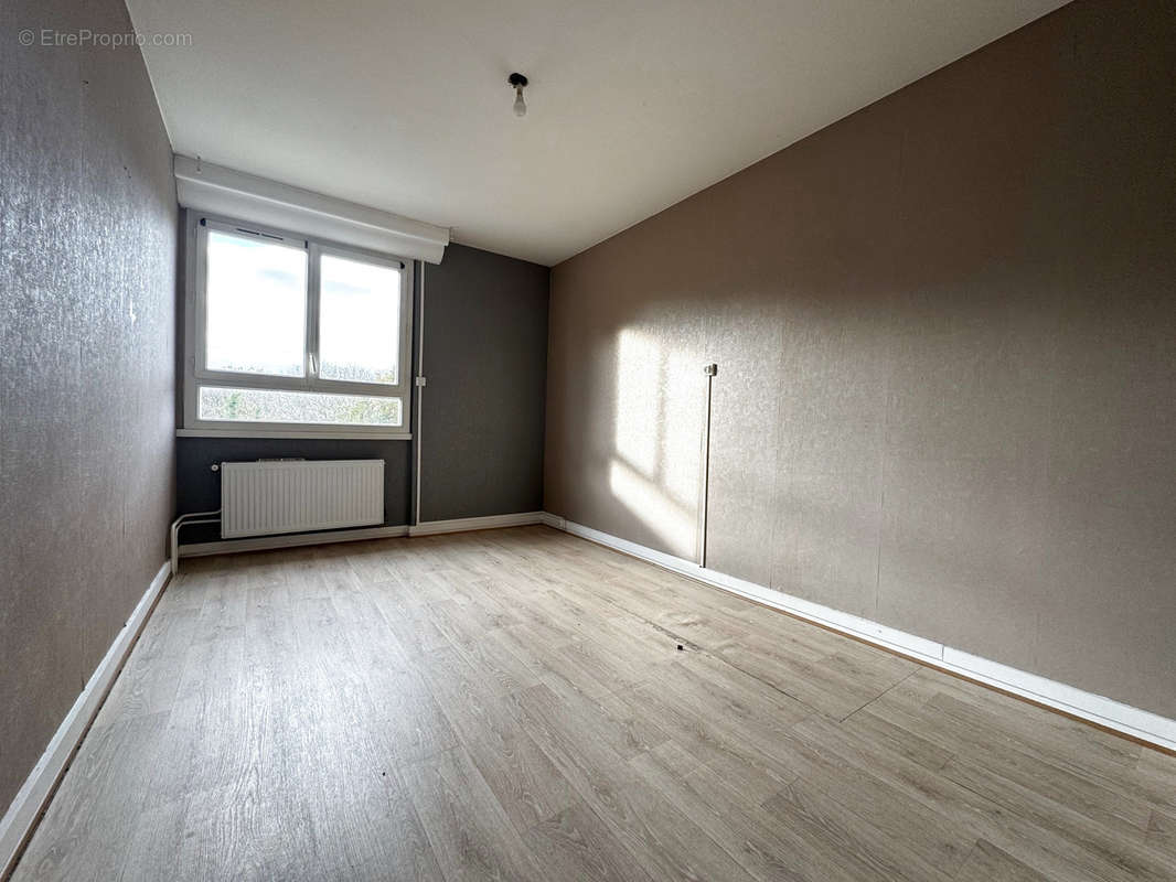 Appartement à SURVILLIERS