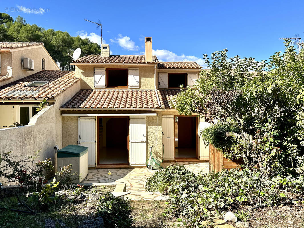 Maison à CARNOUX-EN-PROVENCE