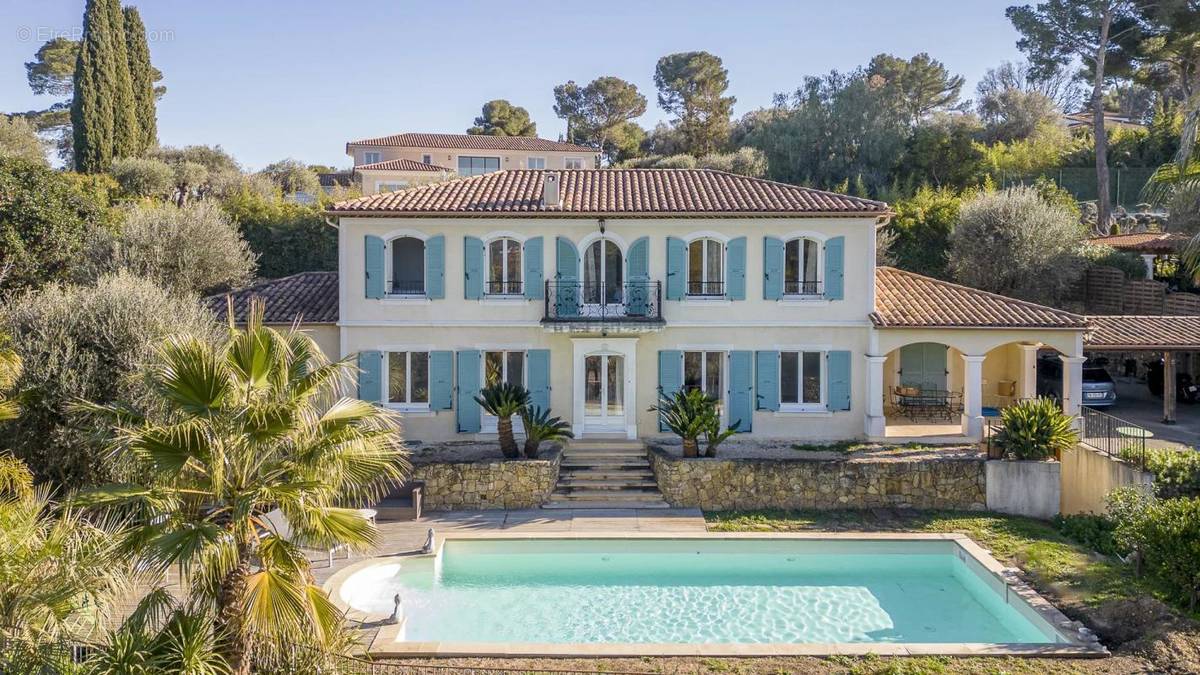 Maison à MOUGINS