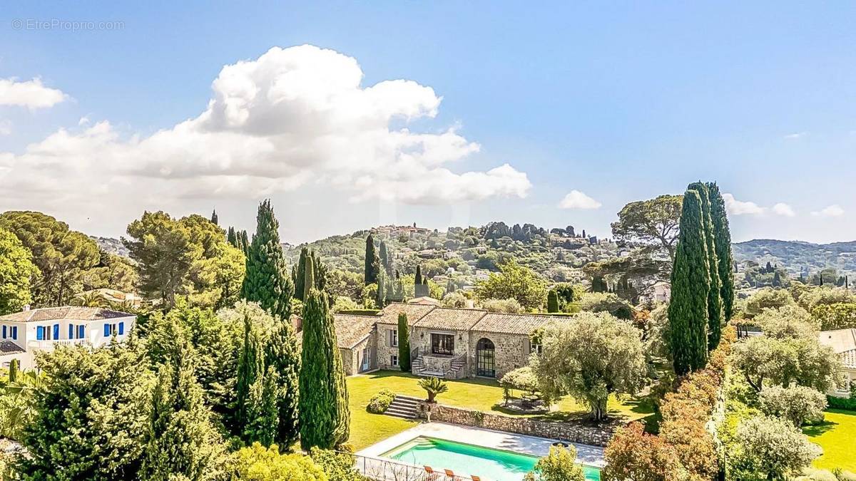 Maison à MOUGINS