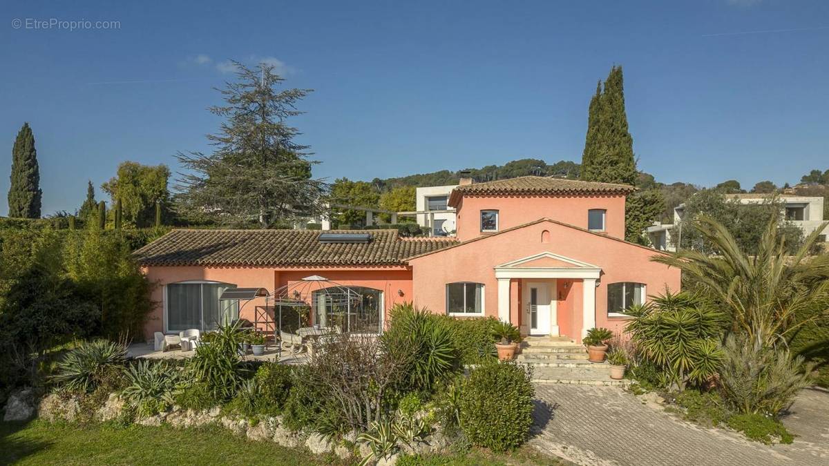 Maison à MOUGINS