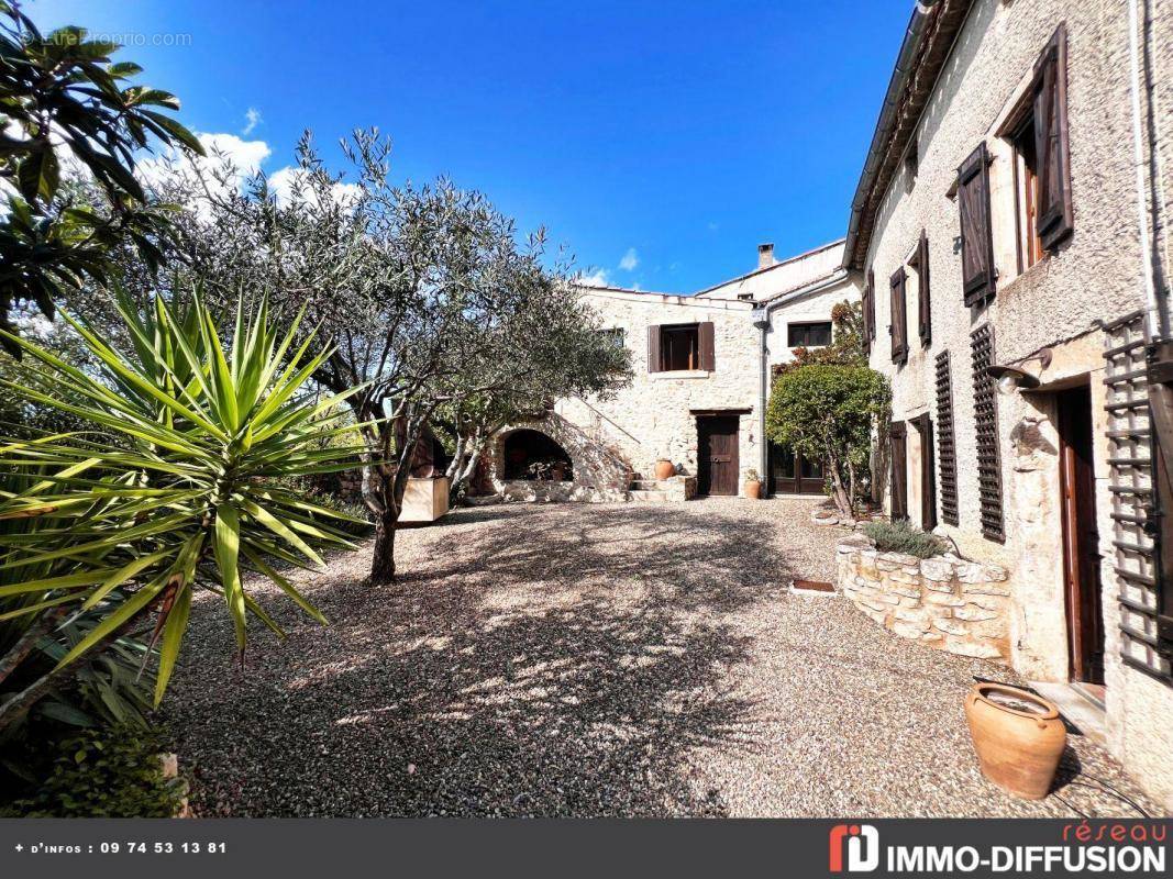 Maison à SAINT-JEAN-DE-MINERVOIS