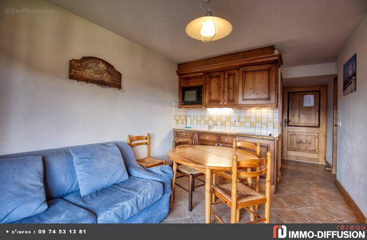 Appartement à MORILLON