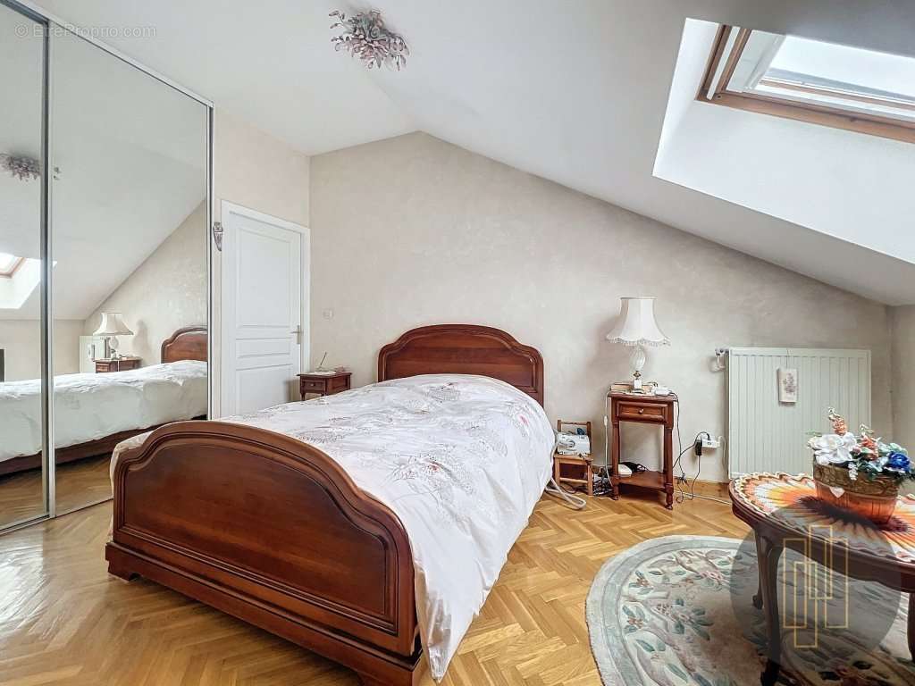 Appartement à VILLEFRANCHE-SUR-SAONE