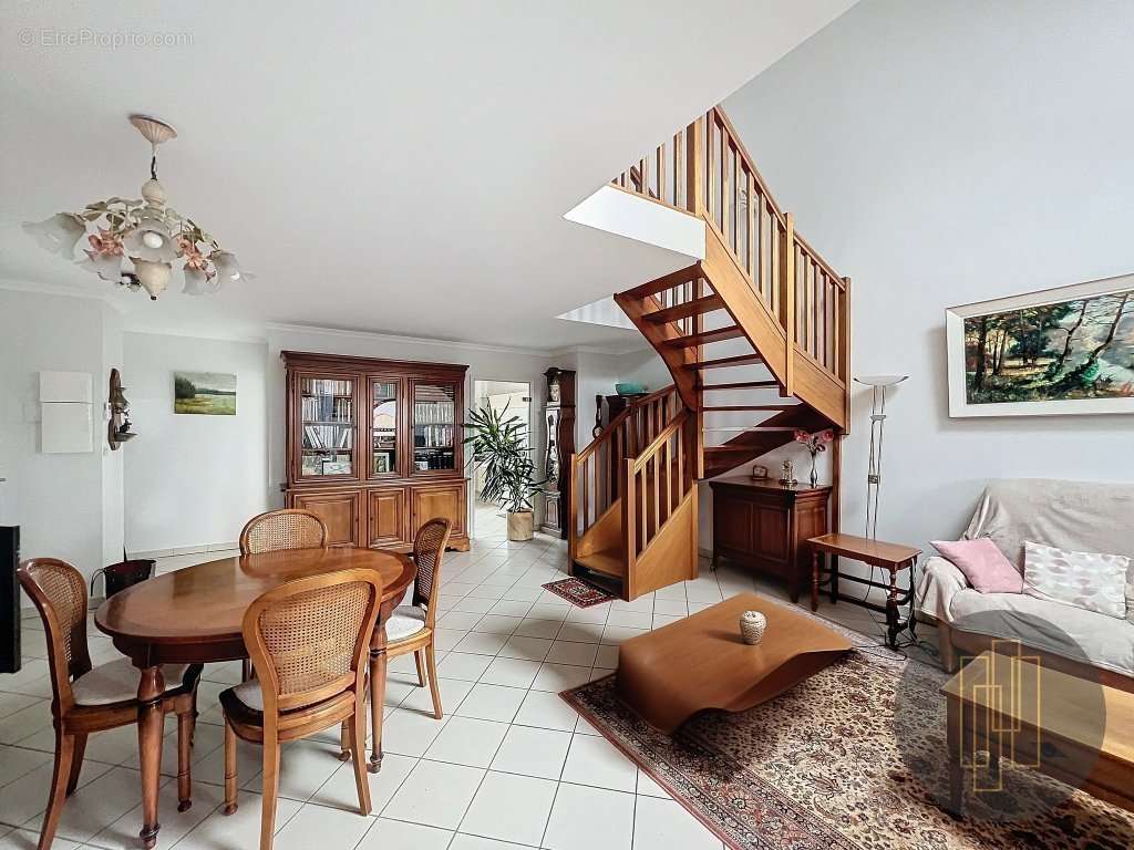 Appartement à VILLEFRANCHE-SUR-SAONE