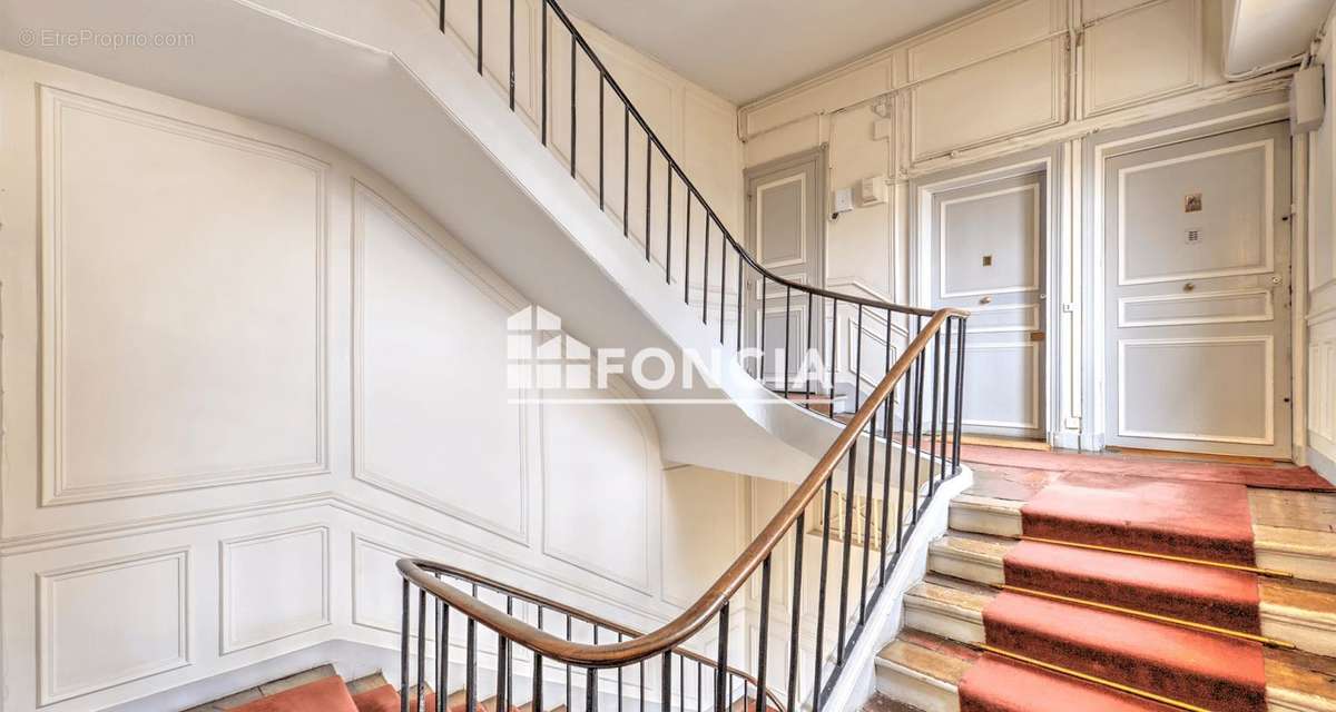 Appartement à VERSAILLES