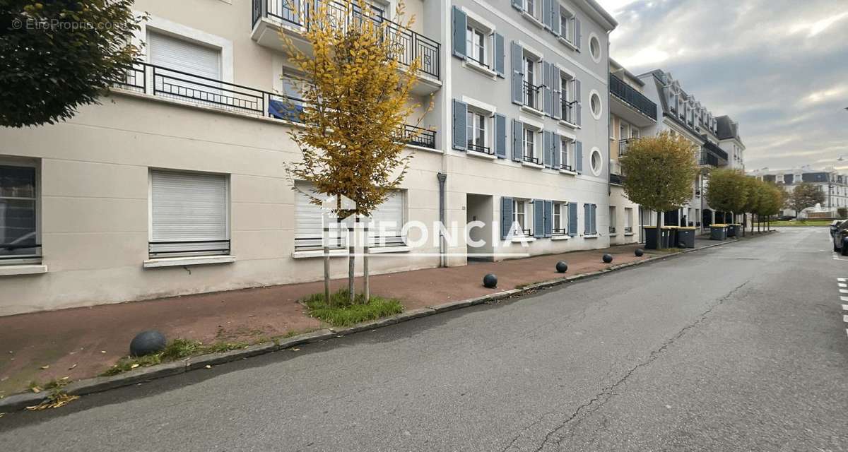 Appartement à CORBEIL-ESSONNES