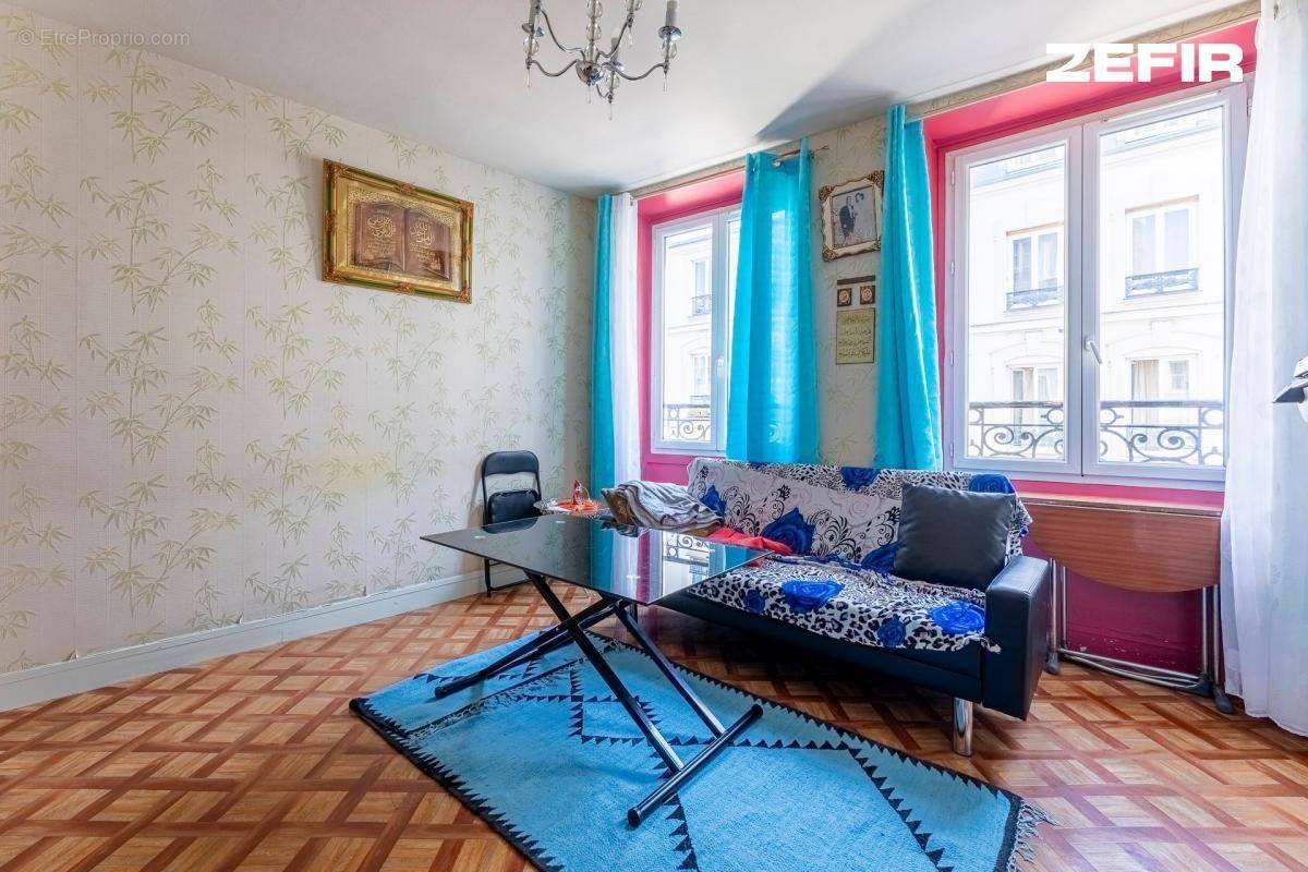 Appartement à PARIS-10E