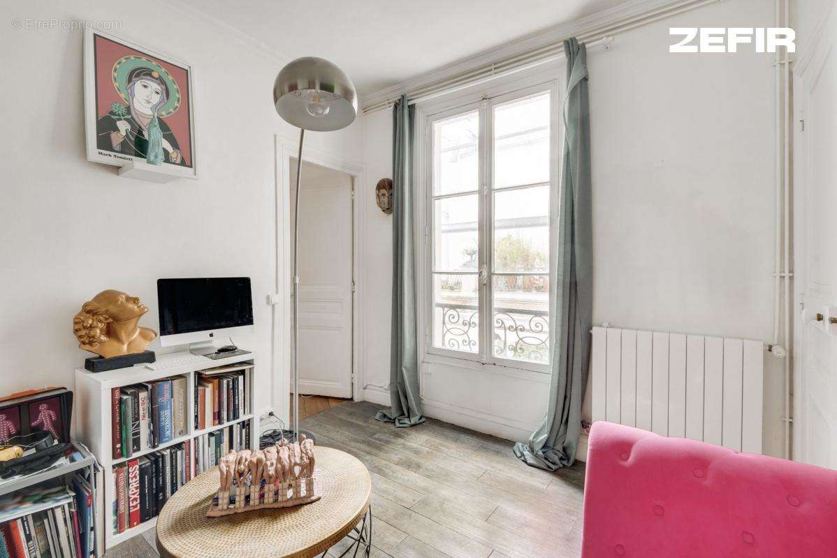 Appartement à PARIS-10E