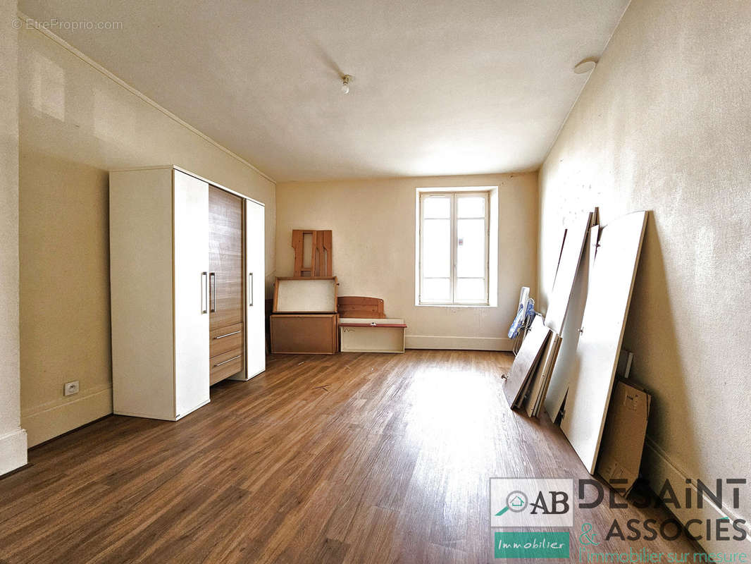 Appartement à FAREMOUTIERS