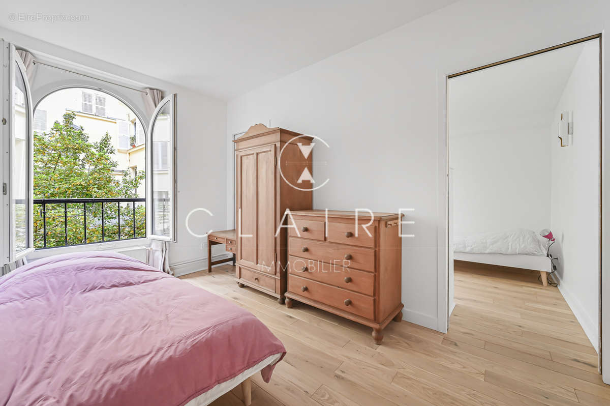 Appartement à PARIS-10E