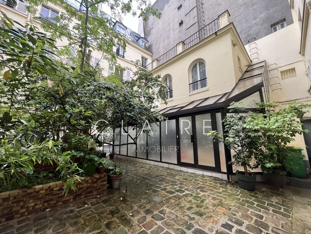 Appartement à PARIS-10E