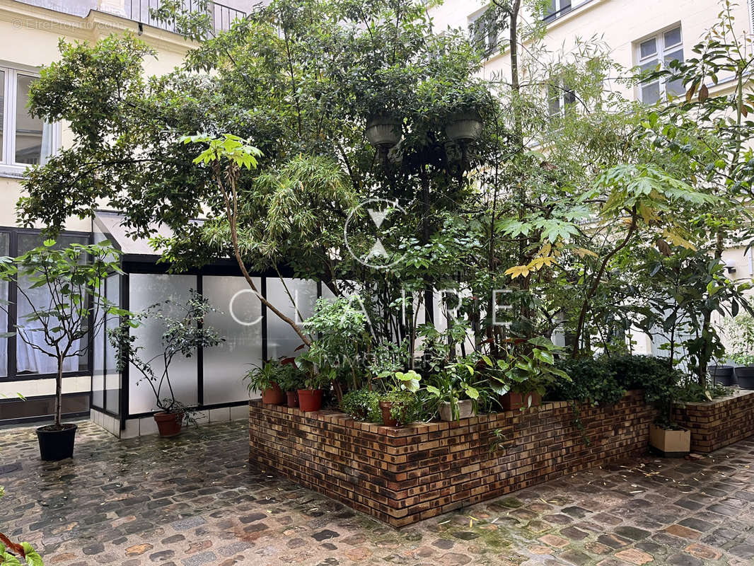 Appartement à PARIS-10E