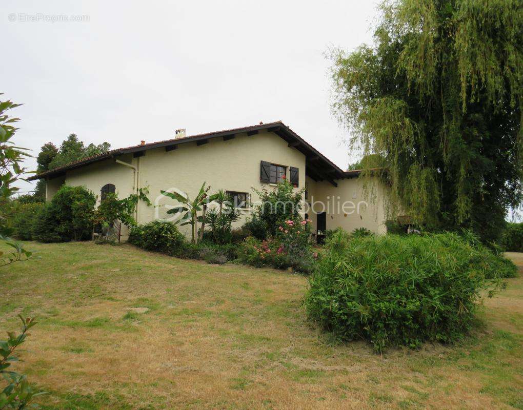 Maison à AIRE-SUR-L&#039;ADOUR