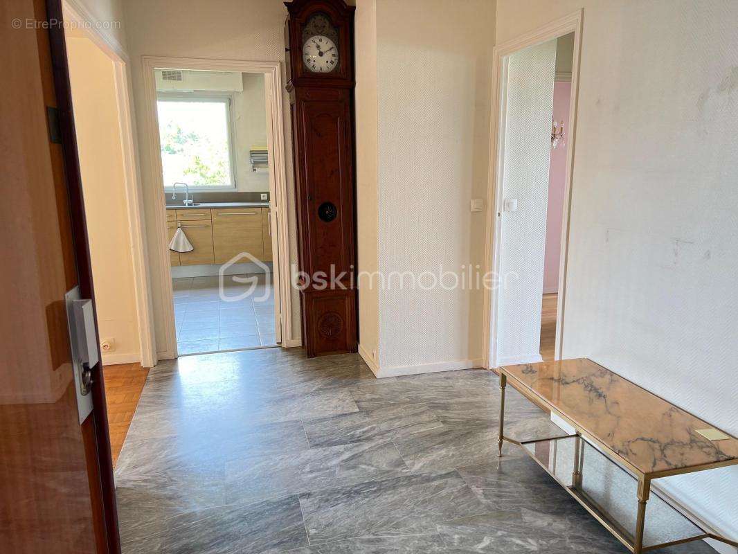 Appartement à BOURG-LA-REINE