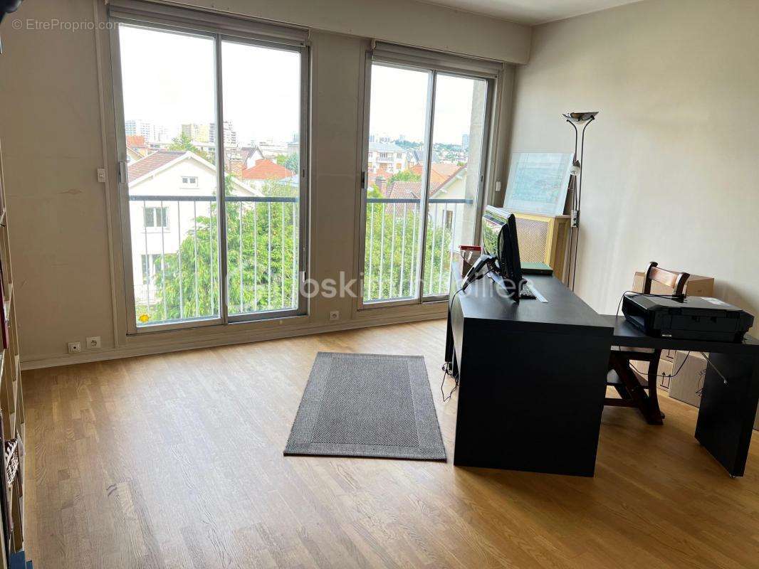 Appartement à BOURG-LA-REINE