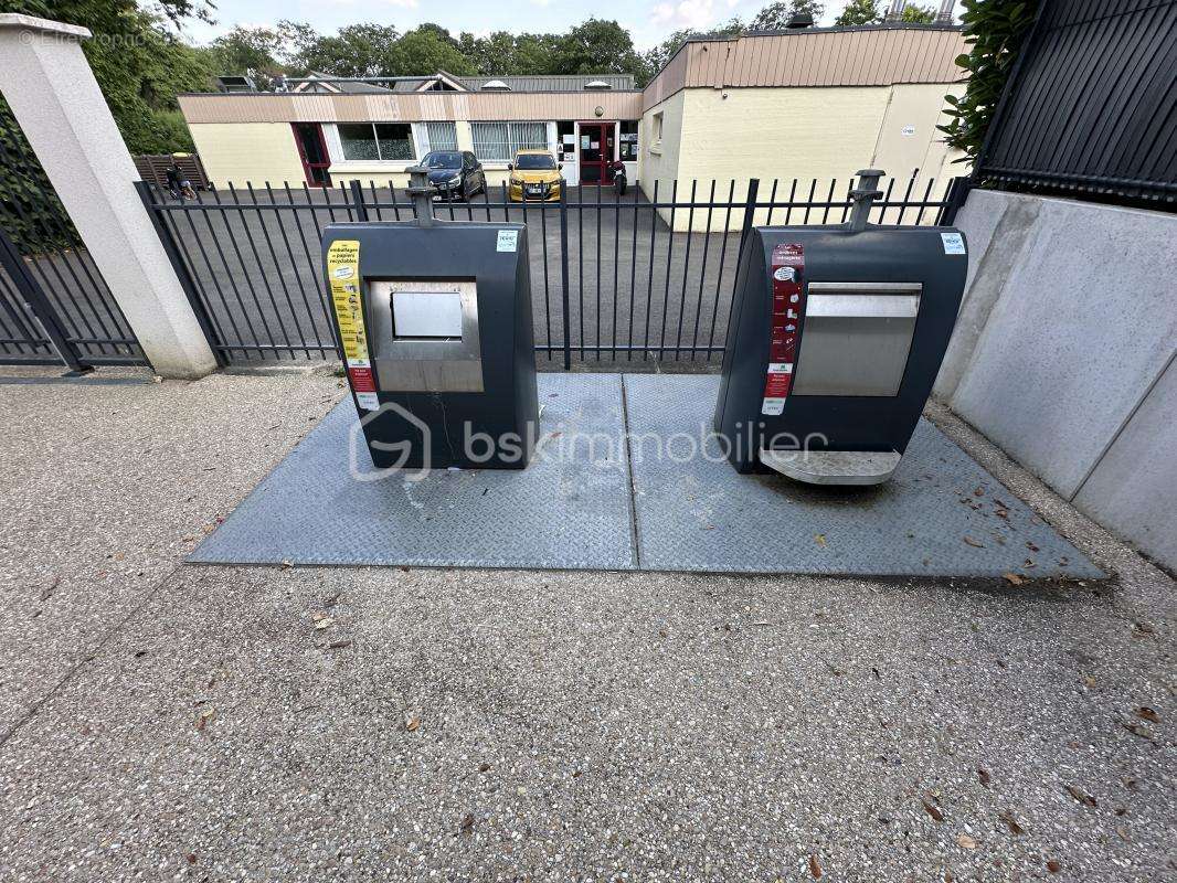 Appartement à COURCOURONNES