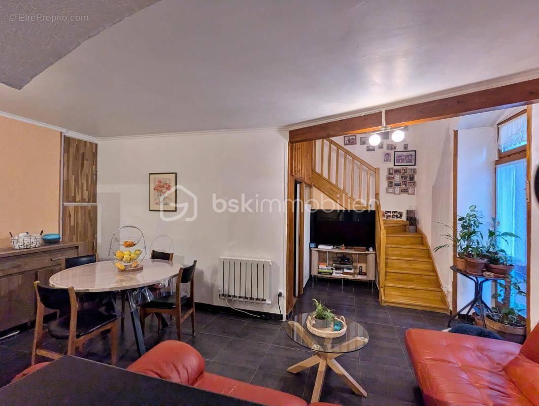 Appartement à AIX-LES-BAINS