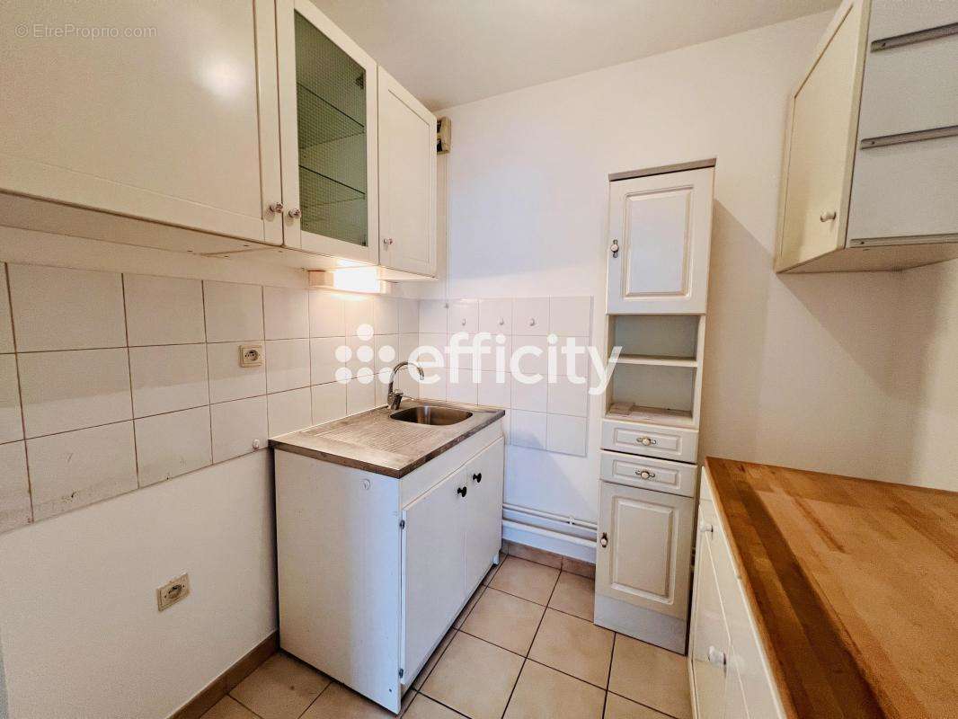 Appartement à LYON-8E