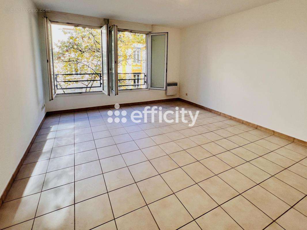 Appartement à LYON-8E