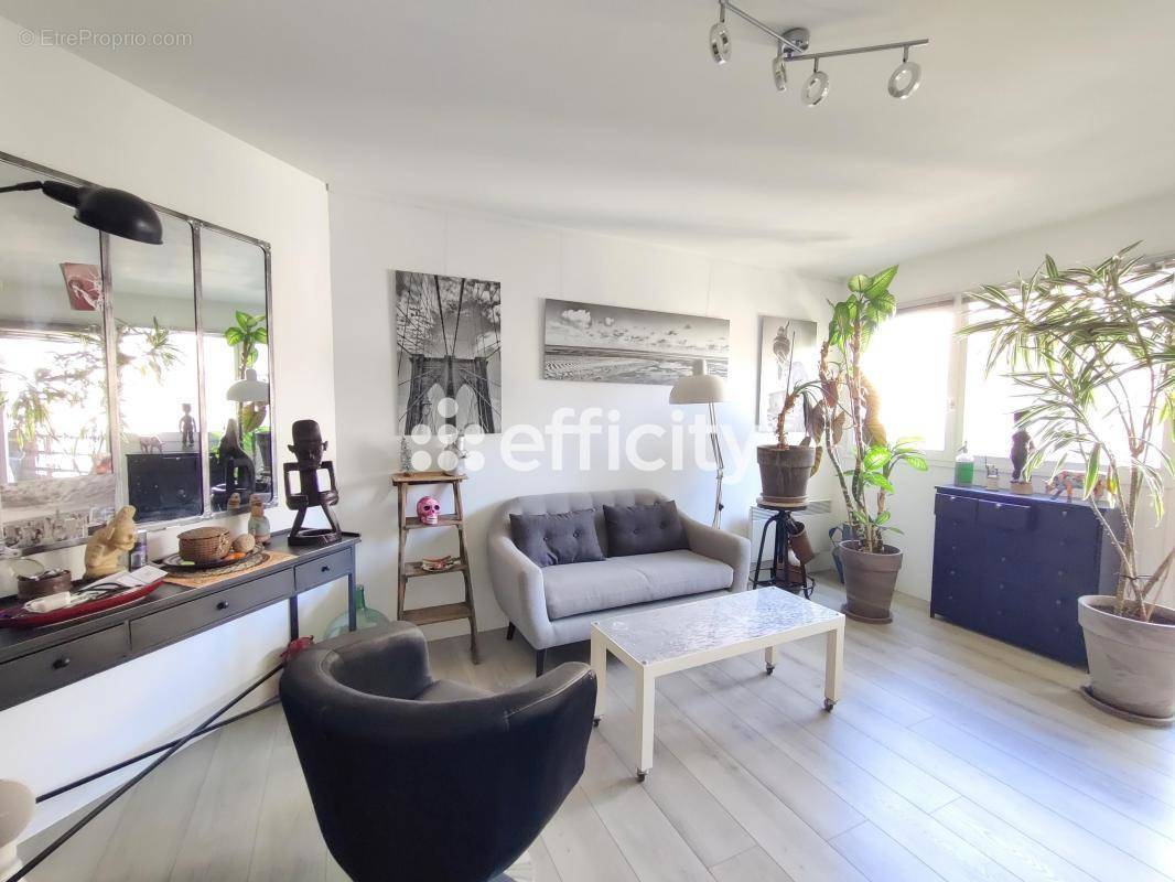 Appartement à VANVES