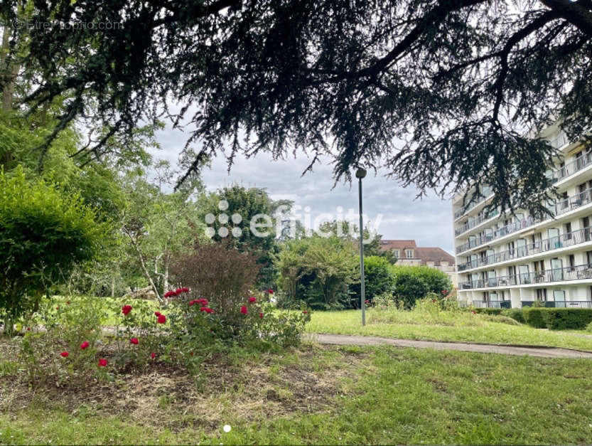 Appartement à CORBEIL-ESSONNES