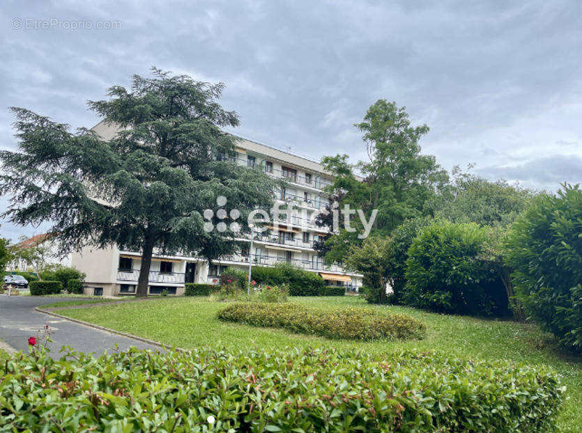 Appartement à CORBEIL-ESSONNES